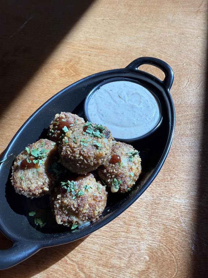 Chicken bombs with dipping sauce
